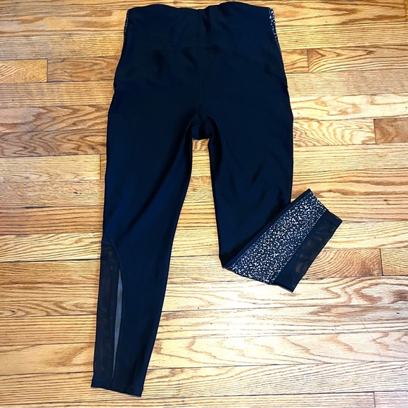 Xersion Train Compression Leggings Size Small Black/White NWT - Picture 3 of 8